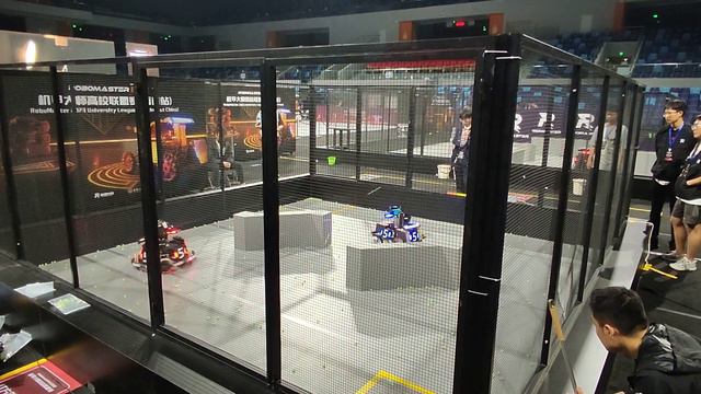 The performance of MX_4 infantry from Chongqing university in the RoboMaster 2023 смотреть онлайн