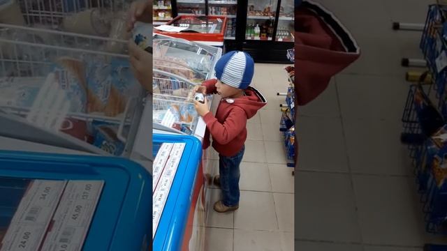 Эмир в магазине: киндер, жевачки и m&m's?стандартный набор?/Особенный ребенок/эмемдемс/эмендемс смотреть онлайн