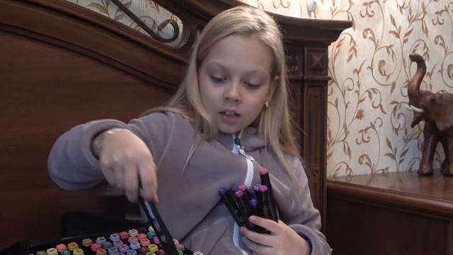 VLOG C САБИНОЙ #05 - Сабина тестирует скетч-маркеры. С 8 марта! смотреть онлайн