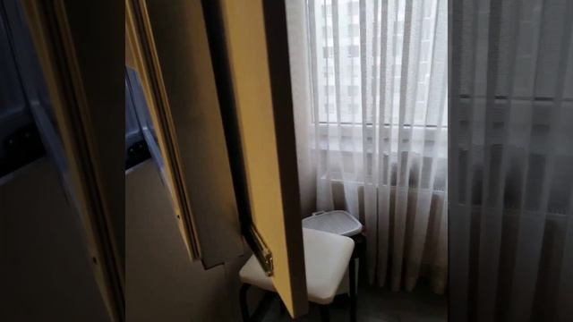 обычный холодильник встроенный в мебель кухни смотреть онлайн