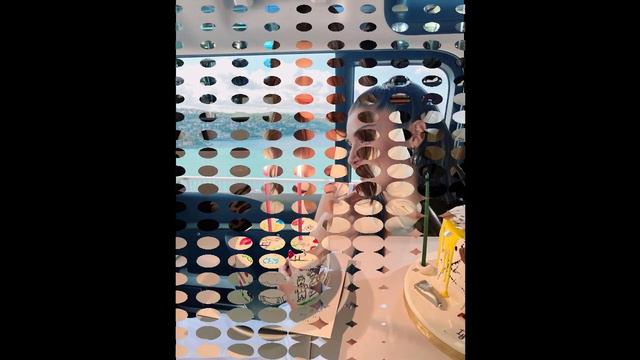 Hande Erçel and Hakan Sabancı are spotted in Paris! смотреть онлайн
