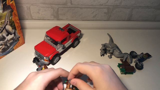 Review Lego Jurassic World: Dominion “Blue&Beta Velociraptor Capture” (76946) смотреть онлайн