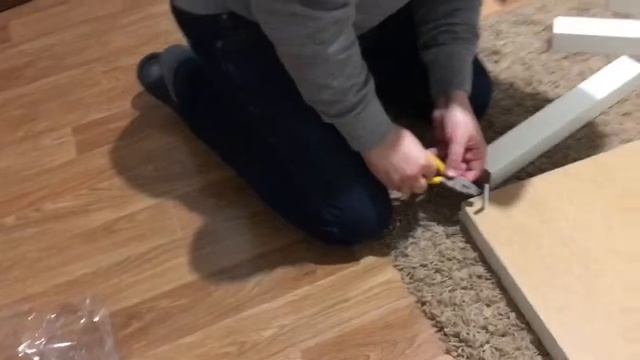 Заказала новый загранпаспорт.Собираем столик Лакк от ИКЕА смотреть онлайн