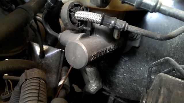 2004 VW Jetta Master Brake Cylinder Removal Install Part 1 смотреть онлайн