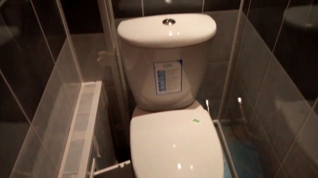 Ремонт туалета пластиком. Обшивка стен панелями смотреть онлайн