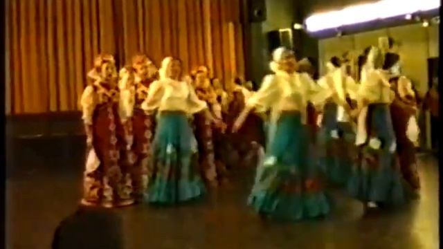 Шушенский народный ансамбль русской песни и танца 1988г., танец "Весенний хоровод" смотреть онлайн