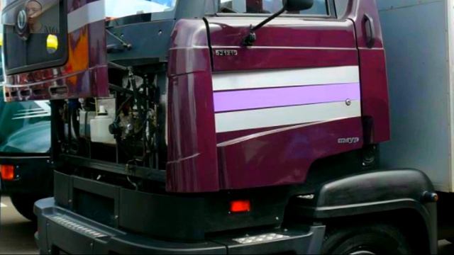 На задворках предприятия был найден единственный опытный безкапотник ЗИЛ амур с пластиковой кабиной смотреть онлайн