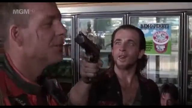 Кама Пуля решил заправить свой байк, но не тут то было смотреть онлайн