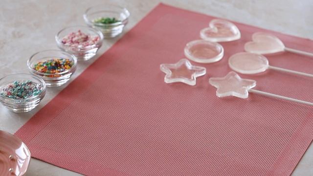 Леденцы - погремушки из изомальта смотреть онлайн