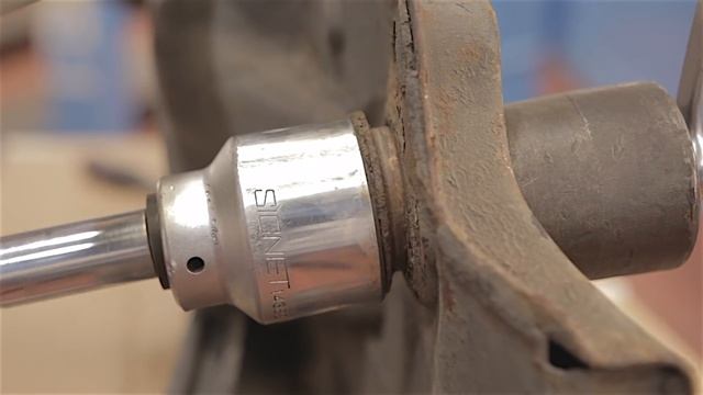 Ford Mondeo Mk3 Rear Subframe Bushes & Nothing Else Useful Going On смотреть онлайн