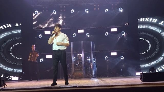 В эти минуты. Ришат Тухватуллин в Москве. Не люблю спешить! Теперь и у меня есть пара! смотреть онлайн