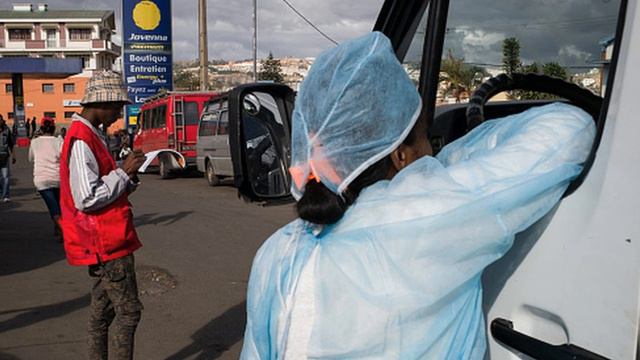 News Update Madagascar plague: WHO in huge release of antibiotics 07/10/17 смотреть онлайн