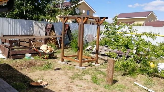 Установлен постамент под емкости