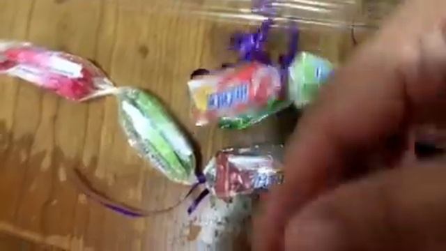 How To Make Hi-Chew Candy Leis смотреть онлайн