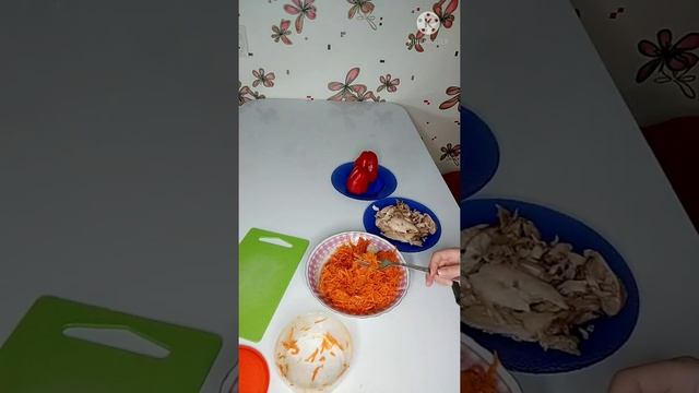 Салат с корейской морковью. Вкусно и быстро. смотреть онлайн