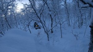 Снегоход утонул..столько выпало снега,что снегоход просто утонул в этом снегу!поехал пробил дорогу