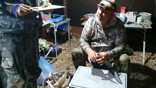 Слёзы Наташи (Рыбалка в Якутии - на тайменя с новой сборной 2 часть) смотреть онлайн