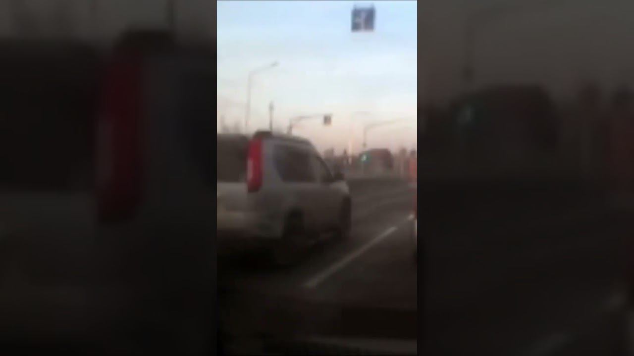 Момент смертельного ДТП на Комшоссе, в котором погибла 36-летняя комсомольчанка смотреть онлайн