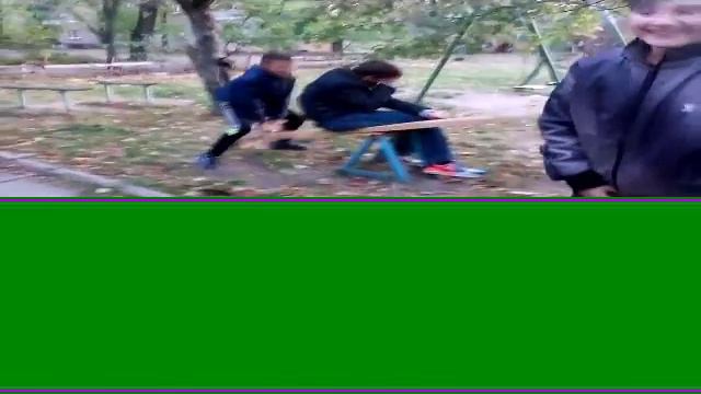 Качелью по яйцам) смотреть онлайн