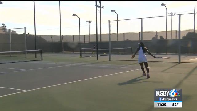 H.S. Girls Tennis CIF Central Section Quarterfinals: Clovis West vs Arroyo Grande смотреть онлайн