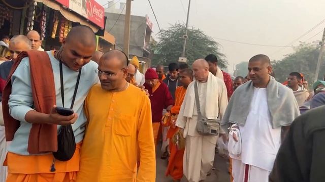 Говардхана Парикрама, 15.11.2023 смотреть онлайн