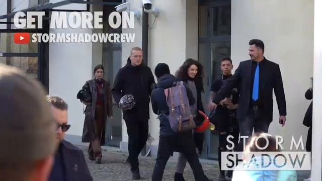 Bella Hadid and Kaia Gerber after the Max Mara Fashion Show in Milan смотреть онлайн