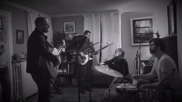 Sean, James, Jason & The Bear Play "Wild Side" смотреть онлайн