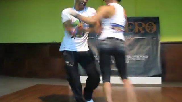 Jorge Camaguey y Diana Rodriguez - Juego de abrazos workshop, con Musica смотреть онлайн