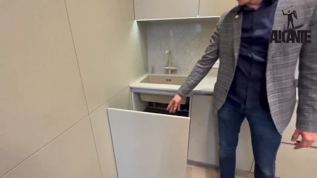 Лаконичная кухня в потолок 3 метра! смотреть онлайн