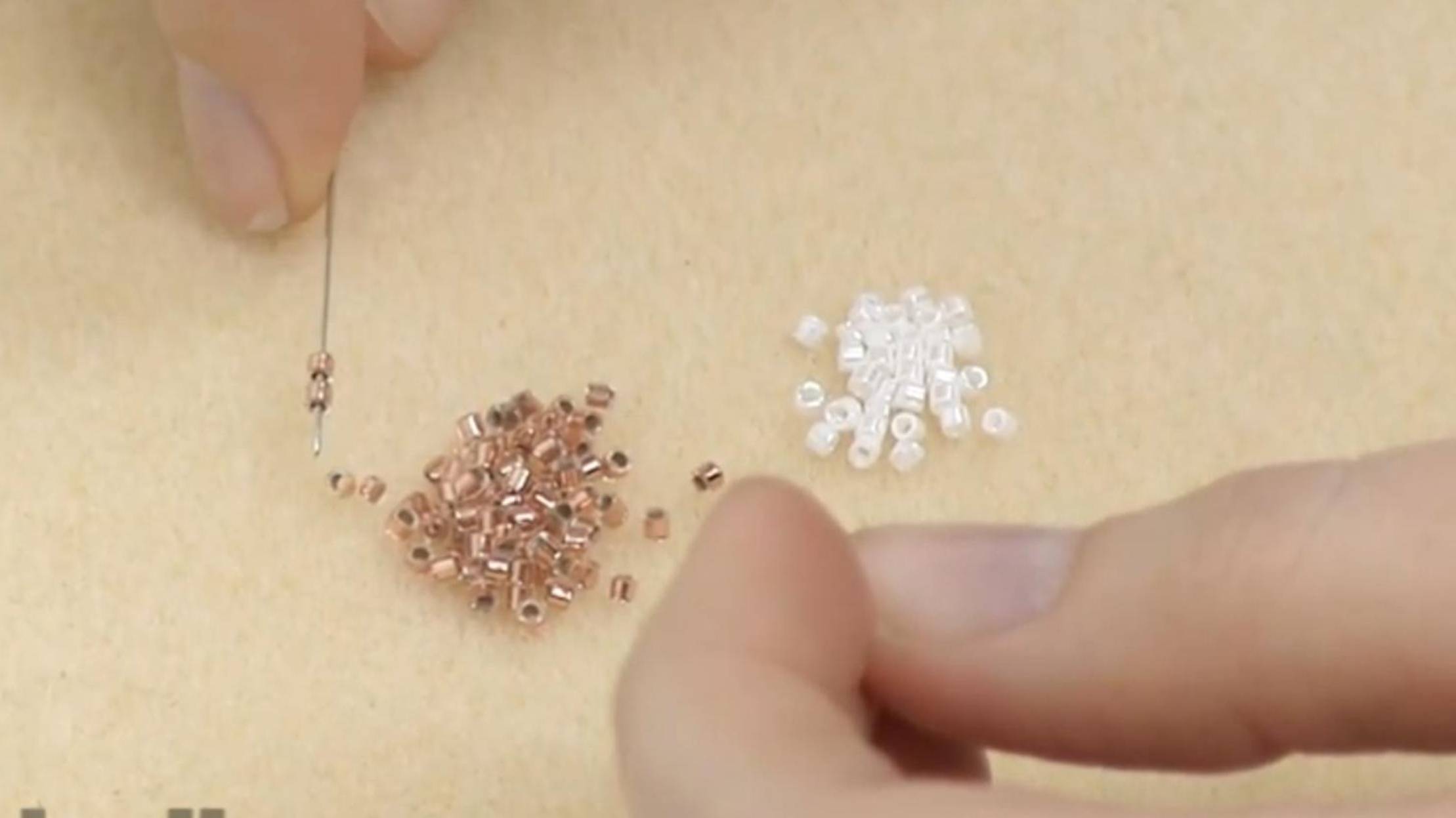 Как пользоваться ткацким станком для вышивания бисером смотреть онлайн