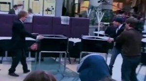 Братья Сафроновы.Секрет фокуса  РАСПИЛИВАНИЕ ЧЕЛОВЕКА