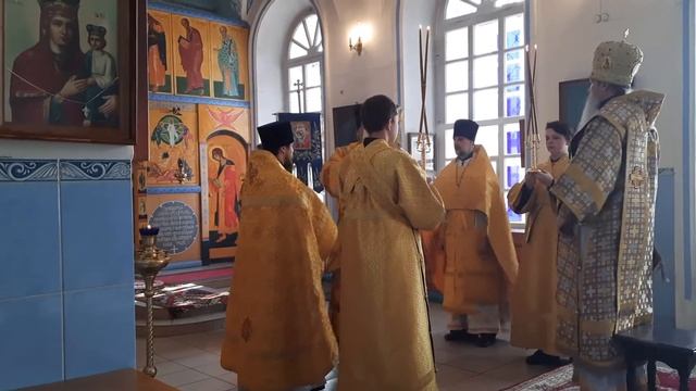 Божественная литургия в храме в честь Спаса Нерукотворного поселка Кумены смотреть онлайн