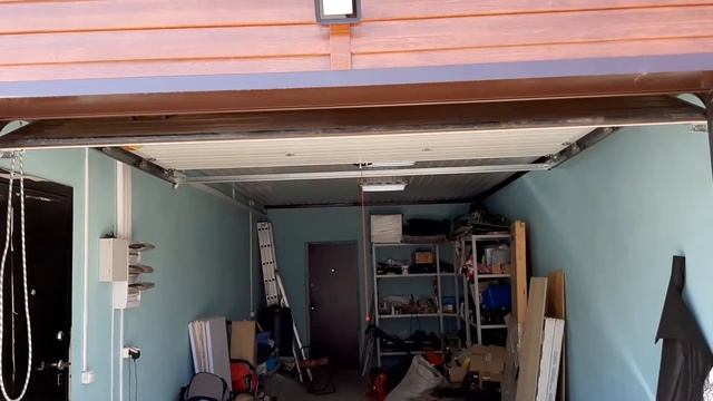 Ворота в гараж Алютех, как работают