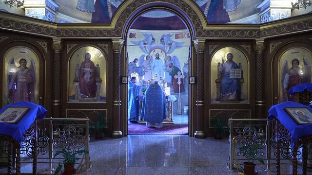 Прямая трансляция: Божественная литургия. Воскресенье. 18 февраля 2024. смотреть онлайн