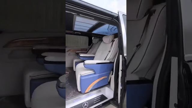 Mercedes Benz business car armrest box. смотреть онлайн