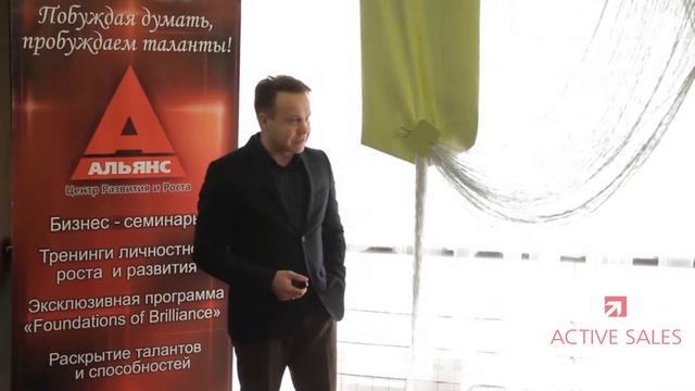 Как научить продавать дизайнеров мебели. Виталий ДУБОВИК, Школа Мебельного Дела. Тренинг продаж. смотреть онлайн