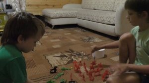 ?WAR OF TOYS ⚔ БИТВА Игрушечных Солдатиков МАЛЬЧИКИ ИГРАЮТ В СОЛДАТИКОВ ИГРЫ для Мальчиков ?КОТЯТА