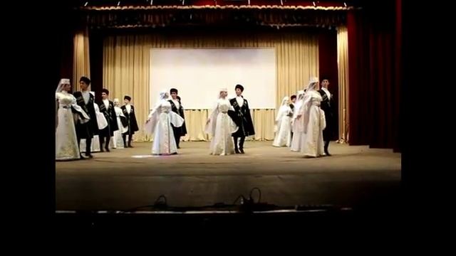 Ансамбль "Беслан" 2016. г. Беслан солисты Мадина и Азамат смотреть онлайн