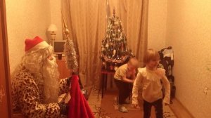 Дедушка мороз пришел в гости
