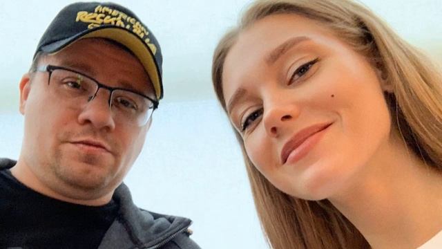 Раскрыта причина развода Харламова и Асмус смотреть онлайн