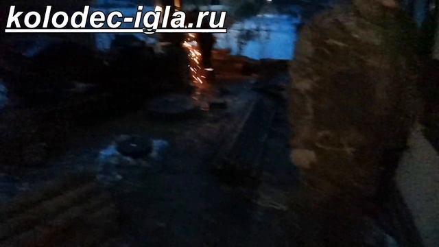 Бурение скважины на известняк с стесненных условиях малогабаритной гидравлической МГБУ смотреть онлайн