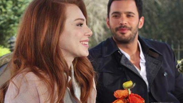 ¡Primera cita en años! ¿Por qué Elçin Sangu y Barış Arduç están juntos? смотреть онлайн