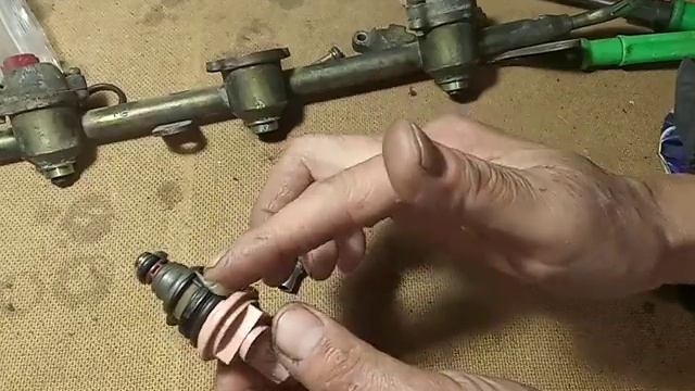 замена ремкомплекта форсунок на ниссан цефиро и максима. смотреть онлайн