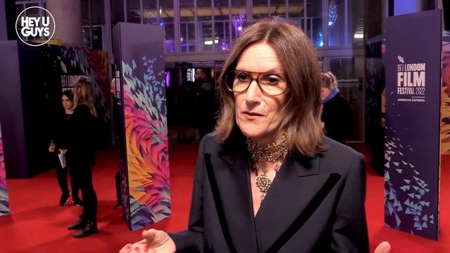 The Eternal Daughter LFF Premiere - Joanna Hogg on Tilda Swinton surprising her & future of film смотреть онлайн