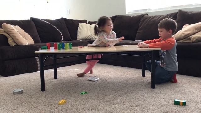 FIDGET SPINNER FUN - Human Fidget Spinner - Plus Infinite Spin Fidget Spinner