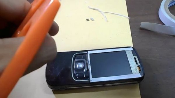 replace screen nokia 8600