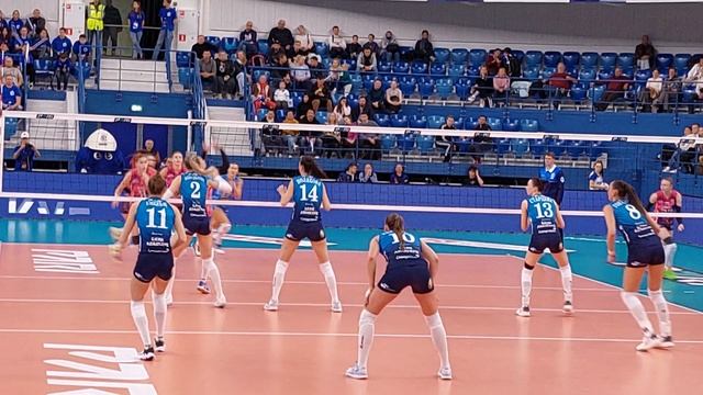 Динамо Москва в полуфинале Кубка России смотреть онлайн