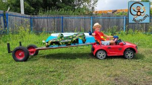 Дети и Машина. Даня играет с машинами для детей. Манкиту