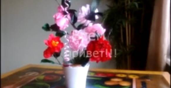 Цветы из атласных лент