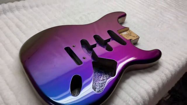 Warmoth Stratocaster guitar body - Green to Purple color shifting paint by Sims Custom Shop смотреть онлайн